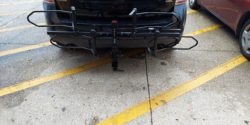 Truck Rental Agency «U-Haul of Brandon», reviews and photos, 377 W Brandon Blvd, Brandon, FL 33511, USA