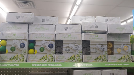 Discount Store «Dollar General», reviews and photos, 36 Winter Place Lane, Newland, NC 28657, USA