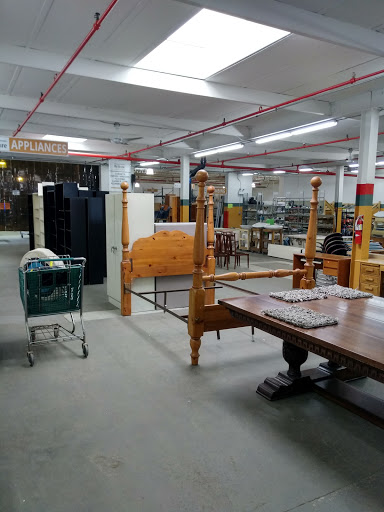 Non-Profit Organization «Habitat for Humanity ReStore Chicago», reviews and photos