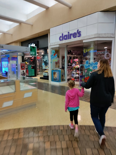 Shopping Mall «Northtown Mall», reviews and photos, 398 Northtown Dr NE, Blaine, MN 55434, USA