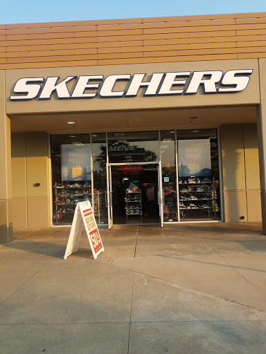 SKECHERS Factory Outlet, 1251-53 Marina Ct, San Leandro, CA 94577, USA, 