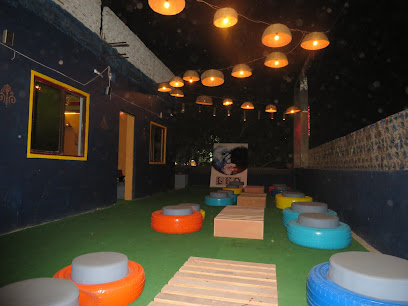Leo - The Rooftop Lounge And Restaurant - 684X+4R9, Dakshin Gangotri, Supela, Bhilai, Chhattisgarh 490023, India