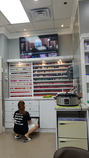 Barber Shop «Finos Barber Shop», reviews and photos, 11230-B Grandview Ave #4, Wheaton, MD 20903, USA