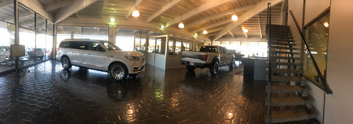 Crown Ford image