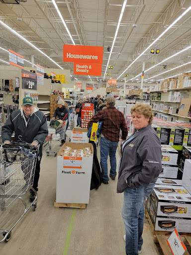 Department Store «Mills Fleet Farm», reviews and photos, 3730 36th St S, Fargo, ND 58104, USA