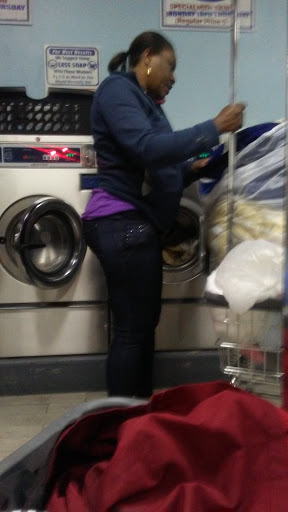 Laundromat «Discount Coin Laundry», reviews and photos, 2396 W Oak Ridge Rd, Orlando, FL 32809, USA