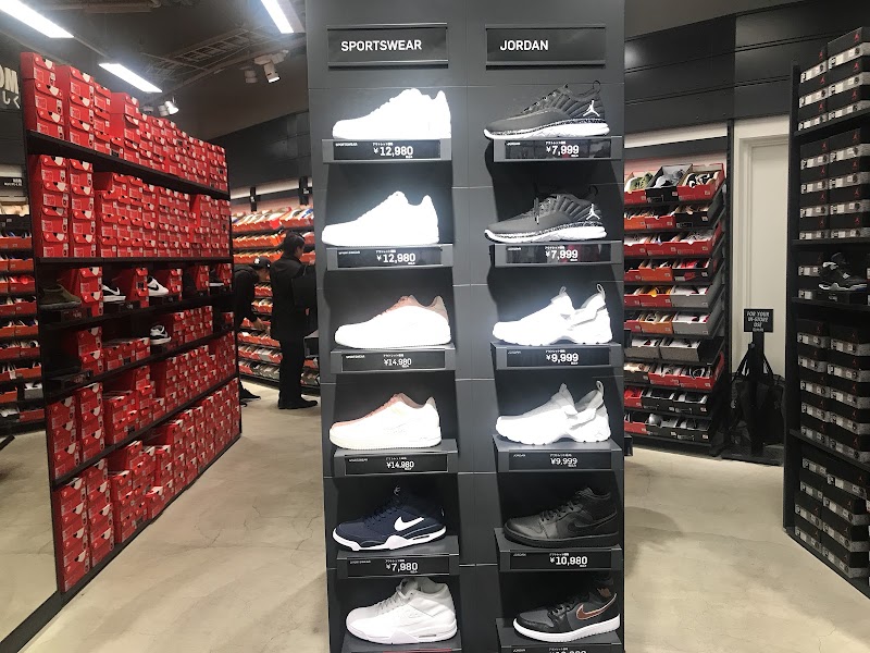 ナイキファクトリーストア お台場 Nike Factory Store Odaiba 東京都江東区青海 スポーツ用品店 衣料品 グルコミ