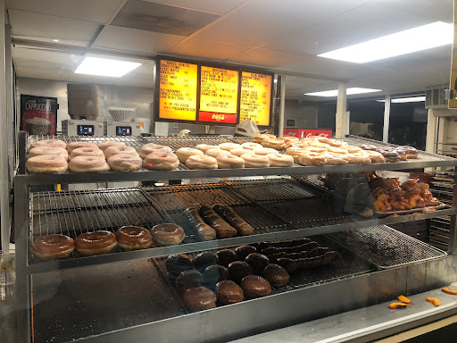 Donut Shop «The Donut Man», reviews and photos, 915 E Rte 66, Glendora, CA 91740, USA
