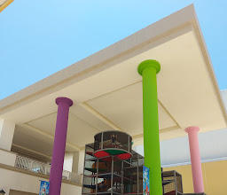 Plaza Isla Diamante photo