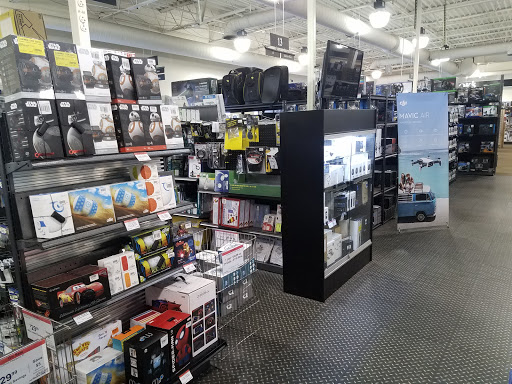 Computer Store «Micro Center», reviews and photos, 11755 Mosteller Rd, Sharonville, OH 45241, USA