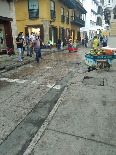 Tiendas para comprar ropa amazona mujer Cartagena