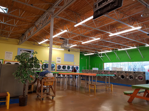 Laundromat «Amigo Laundry», reviews and photos, 3349 Country Club Dr W, Irving, TX 75038, USA