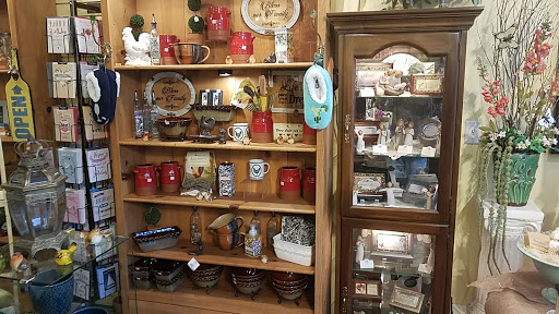 Florist «Sherwood Florist & Gift Shoppe», reviews and photos, 10239 Fair Oaks Blvd #A, Fair Oaks, CA 95628, USA