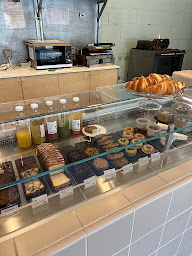 Photo n°48 de Coutume La Défense | Torréfacteur | Coffee shop à Courbevoie ()