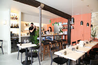 Atmosphère du Restaurant méditerranéen Salōn Marais à Paris - n°7