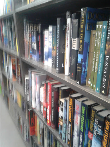 Used Book Store «Dimple Books on Arden», reviews and photos, 2499 Arden Way, Sacramento, CA 95825, USA