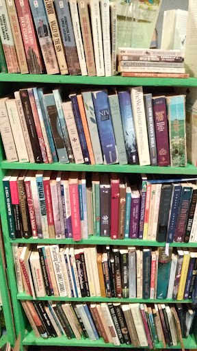 Book Store «Dead Tree Books», reviews and photos, 5645 S Flores St #105, San Antonio, TX 78214, USA