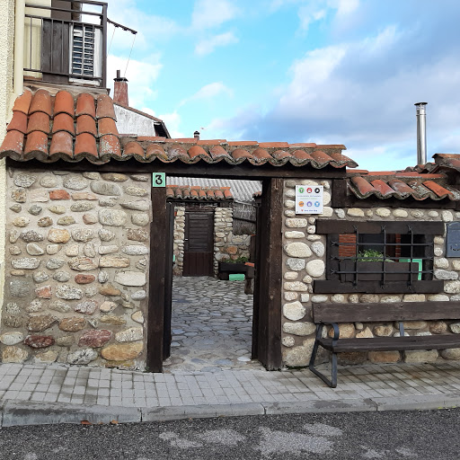 Lavandería Tintorería Blanco y Verde