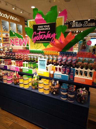 Beauty Supply Store «Bath & Body Works», reviews and photos, 34986 Midway Outlet Dr, Rehoboth Beach, DE 19971, USA