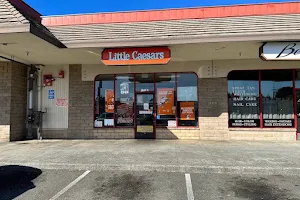 Little Caesars Pizza image