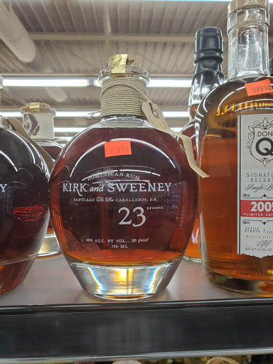 Liquor Store «Total Beverage Liquor», reviews and photos, 30203 Southfield Rd, Southfield, MI 48076, USA