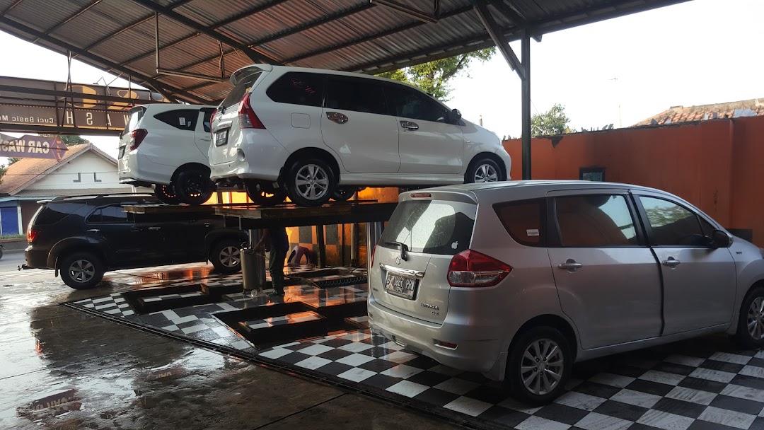 N & C. Car Wash. (Cuci Mobil Motor)