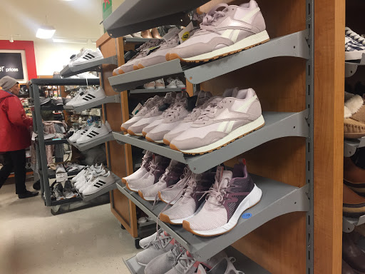 Department Store «T.J. Maxx», reviews and photos, 1751 Ritchie Station Ct, Capitol Heights, MD 20743, USA