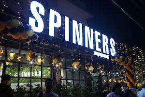 Spinners Shawarma Pro Cafe image