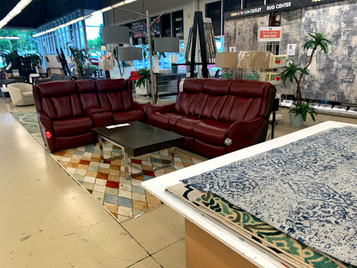 Outlet Store «Rooms To Go Outlet Furniture Store - Grand Prairie», reviews and photos, 2725 TX-360 #100, Grand Prairie, TX 75052, USA