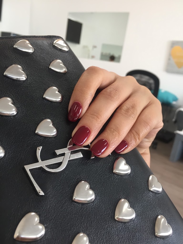 Contempo Nails 90211