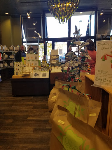 Clothing Store «L.L. Bean», reviews and photos, 75 Evergreen Way, South Windsor, CT 06074, USA