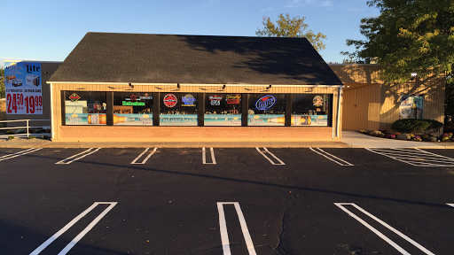 Liquor Store «Silverbrook Wine and Liquor», reviews and photos, 374 Boston Post Rd, Orange, CT 06477, USA