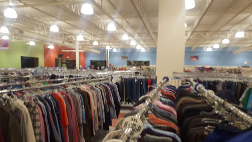 Thrift Store «Goodwill - Roseville, MN - Cleveland Avenue», reviews and photos, 2500 Cleveland Ave N, Roseville, MN 55113, USA