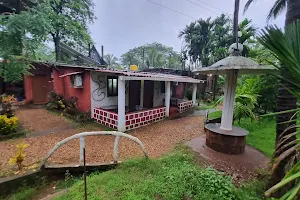 Roshan Restaurant and Guest House image