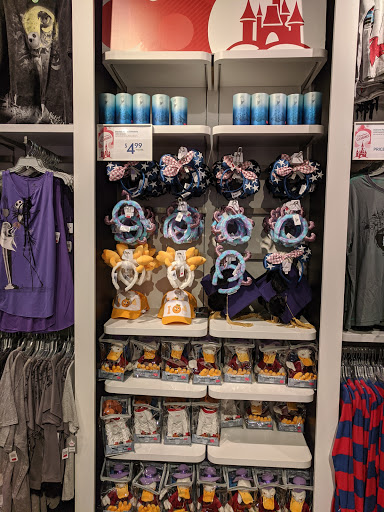 Toy Store «Disney Store», reviews and photos, 1001 N Arney Rd, Woodburn, OR 97071, USA