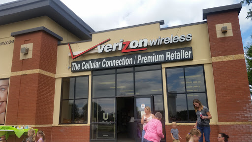 Cell Phone Store «Verizon Authorized Retailer, TCC», reviews and photos, 12019 Business Park Blvd N, Champlin, MN 55316, USA