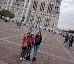 plaza san crispin photo