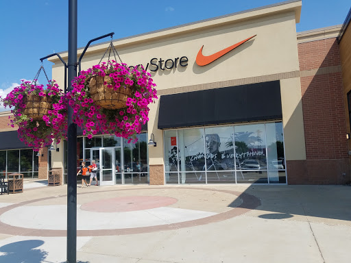 Clothing Store «Nike Factory Store», reviews and photos, 7105 Mills Civic Pkwy #140, West Des Moines, IA 50266, USA