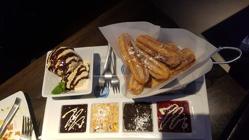 Sports Bar «Dave & Busters», reviews and photos