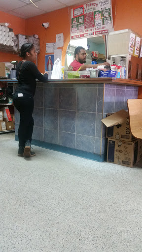 Grocery Store «El Puente Mexican Store», reviews and photos, 431 N 6th St, Reading, PA 19601, USA