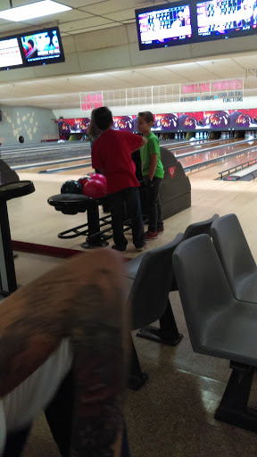 Bowling Alley «State Bowling Center», reviews and photos, 17 E State St, Ilion, NY 13357, USA