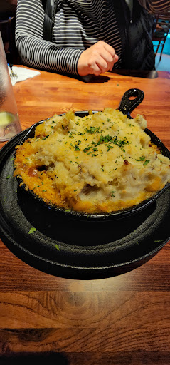 Family Restaurant «The Barn Bowl & Bistro», reviews and photos, 13 Uncas Ave, Oak Bluffs, MA 02557, USA