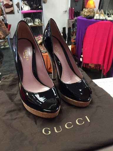 Boutique «What Women Want Resale Boutique», reviews and photos, 9012 Research Blvd Ste C12, Austin, TX 78758, USA