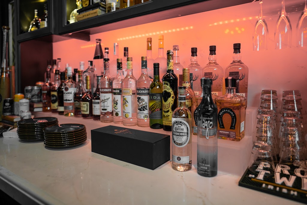 Over Under Public House 91502