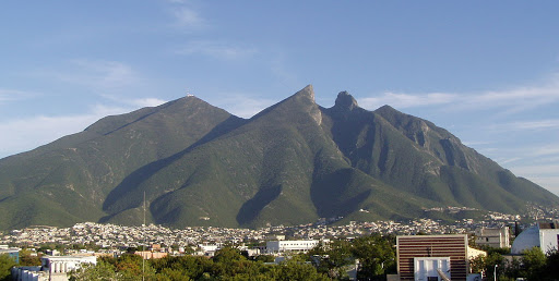 Movimiento tierras Monterrey