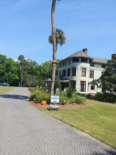 Wedding Venue «Tours, Weddings, Events at the Stetson Mansion», reviews and photos, 1031 Camphor Ln, DeLand, FL 32720, USA