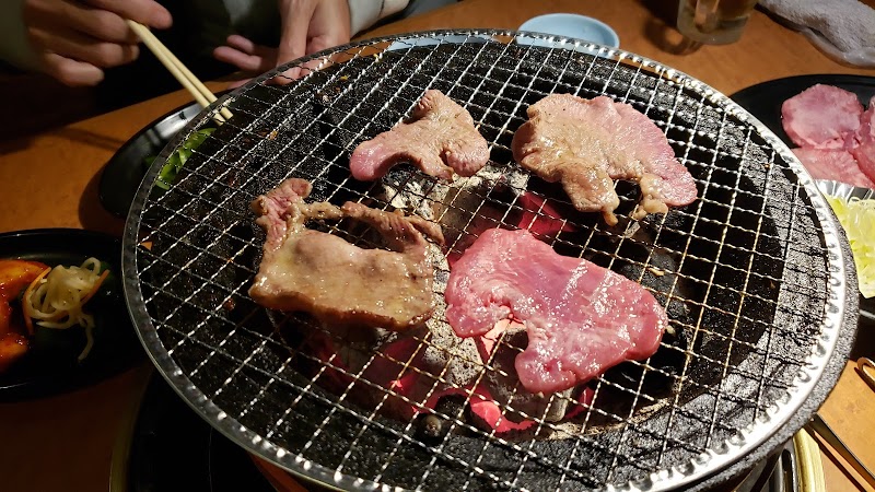 炭火焼肉七輪 箕面小野原店