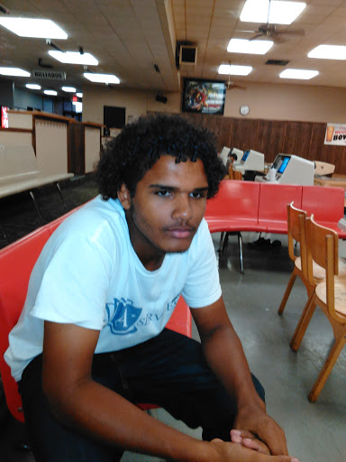 Bowling Alley «Sunset Bowl», reviews and photos, 2015 N Lewis Ave, Waukegan, IL 60087, USA