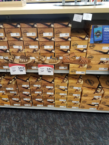 Shoe Store «Shoe Carnival», reviews and photos, 511 S Plano Rd, Richardson, TX 75081, USA