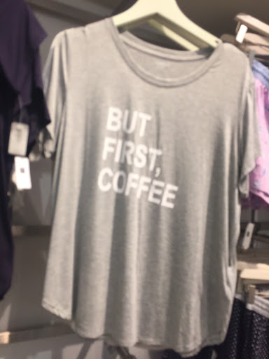 Clothing Store «Gap», reviews and photos, 673 Collins Ave, Miami Beach, FL 33139, USA